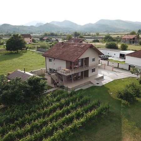 Eko Apartmani Krackovic Golubovci Екстер'єр фото