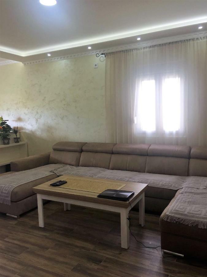 Eko Apartmani Krackovic Golubovci Екстер'єр фото