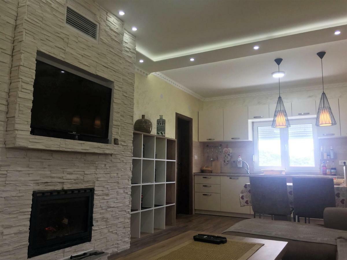Eko Apartmani Krackovic Golubovci Екстер'єр фото